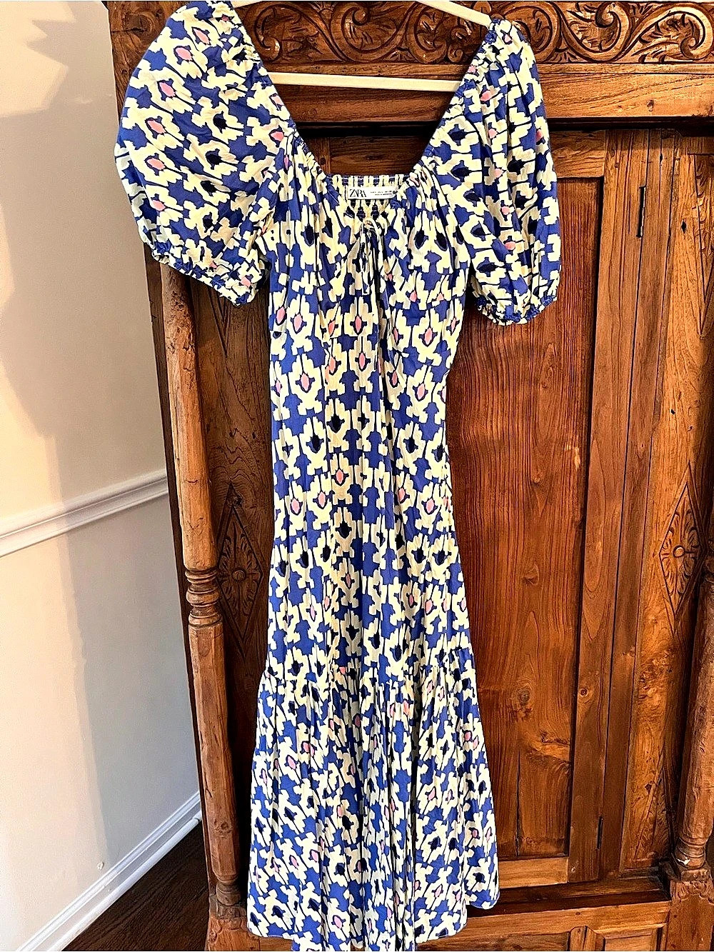 Zara Ikat Print Smocked Puff-Sleeve Maxi Dress Blue & Cream Medium Like New